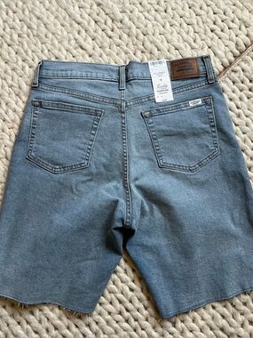 Levi's Bermuda High-Rise Denim Shorts | 10